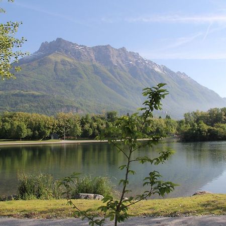 Bed and Breakfast Juste Pour Le Plaisir Сен-П'єрр-д'Альбіньї Екстер'єр фото