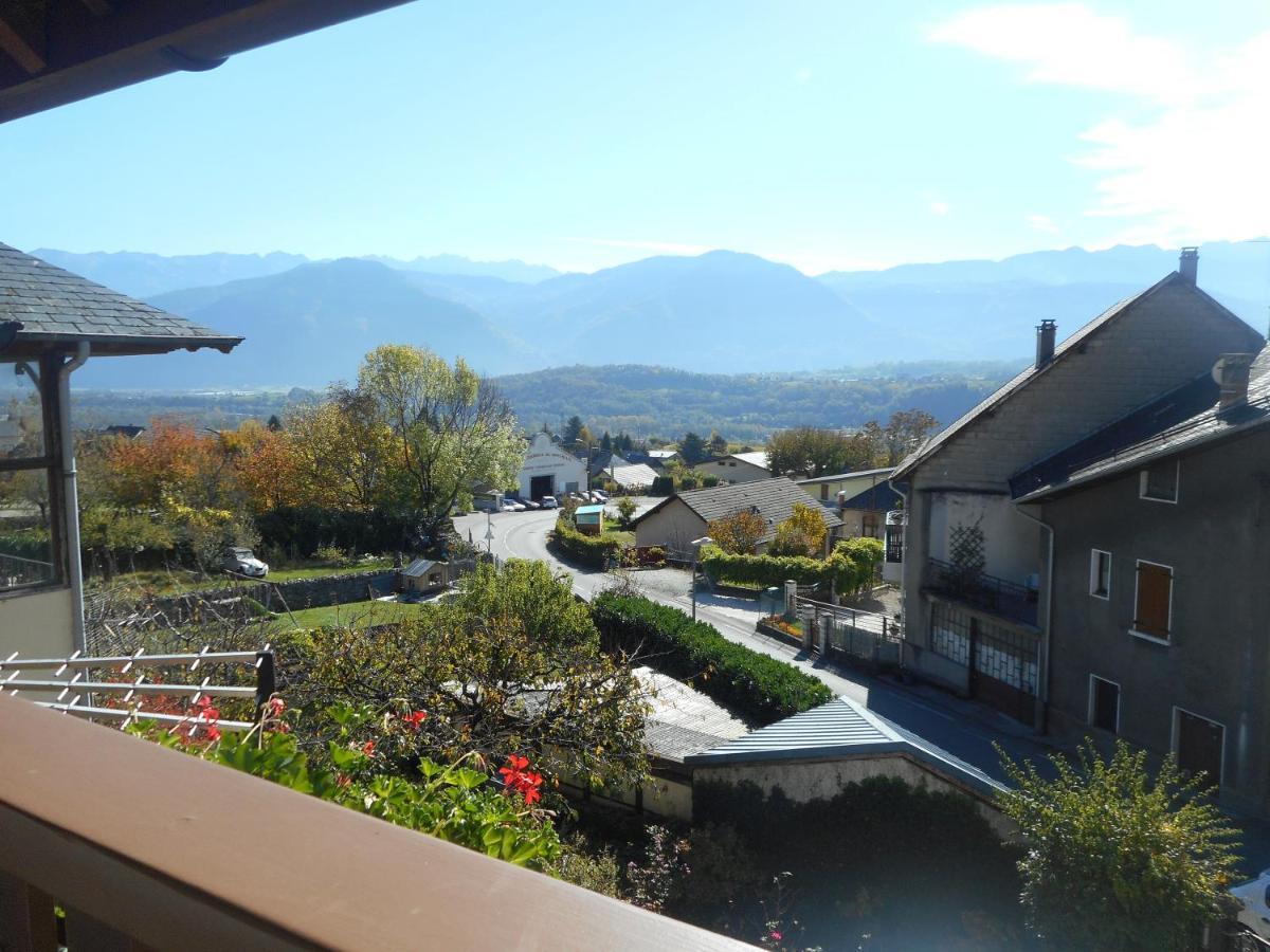 Bed and Breakfast Juste Pour Le Plaisir Сен-П'єрр-д'Альбіньї Екстер'єр фото