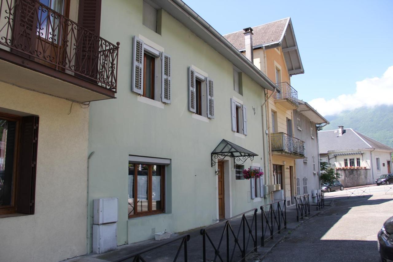 Bed and Breakfast Juste Pour Le Plaisir Сен-П'єрр-д'Альбіньї Екстер'єр фото