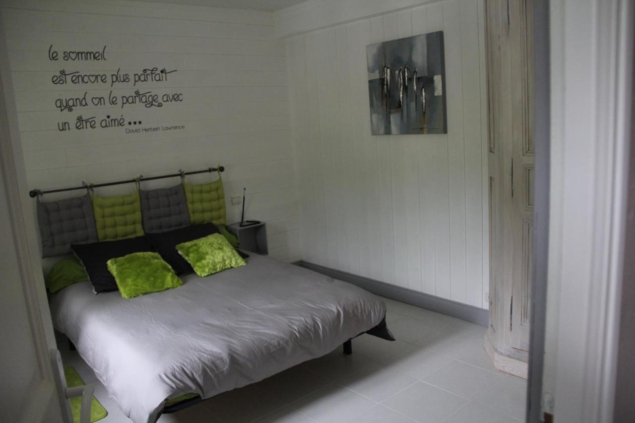 Bed and Breakfast Juste Pour Le Plaisir Сен-П'єрр-д'Альбіньї Екстер'єр фото